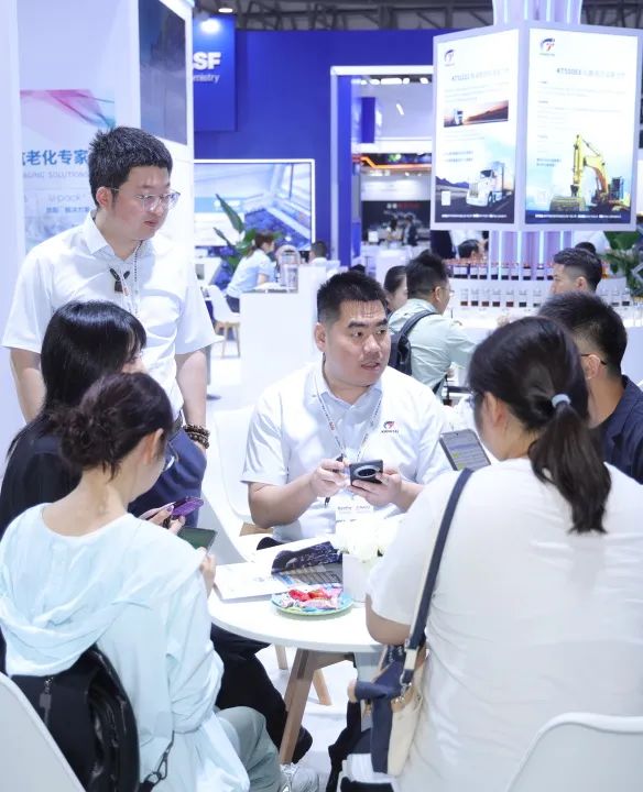 锦州尊龙新版人生就是博闪灼Inter Lubric China 2025：以手艺赋能工业，，，，，，以立异引领未来-新闻资讯-尊龙新版人生就是博润滑油